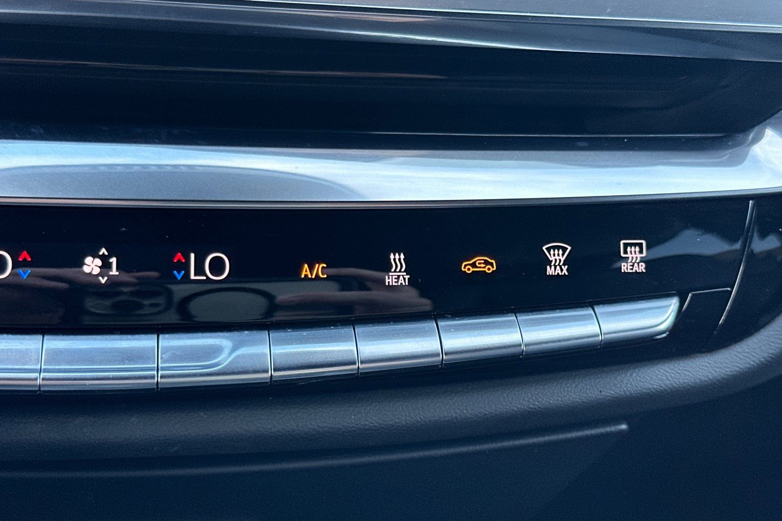 Certified 2024 Cadillac Lyriq Sport image 29