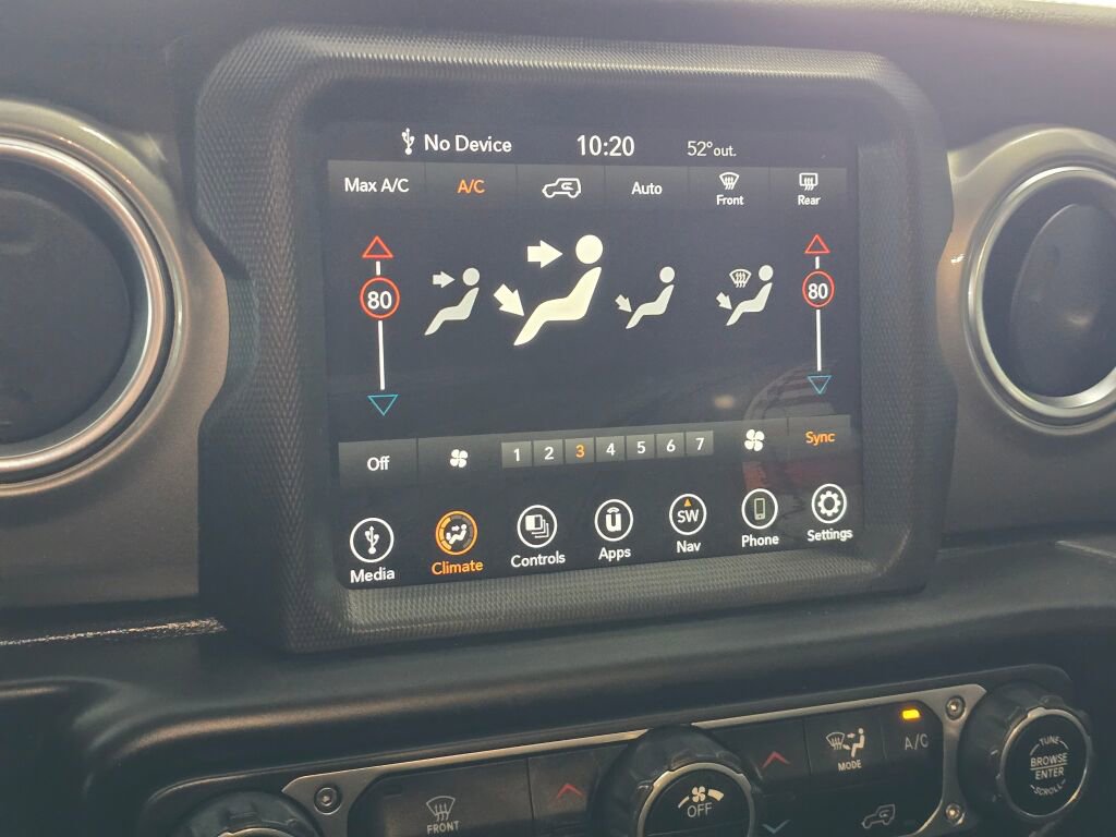 Used 2022 Jeep Wrangler Unlimited Sahara image 28