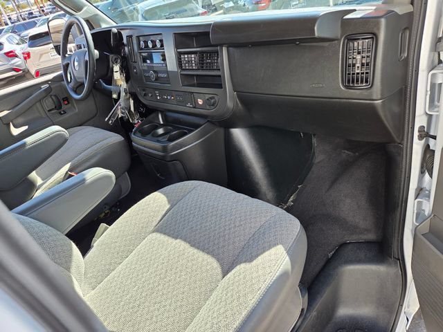 Certified 2025 Chevrolet Express 3500 LT w/ LT Preferred Equipment Group RWD image 16
