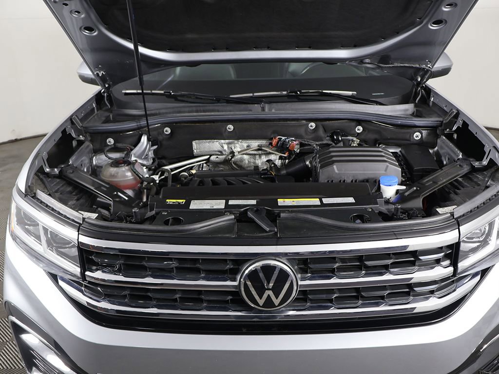Used 2022 Volkswagen Atlas Cross Sport SEL R-Line image 23