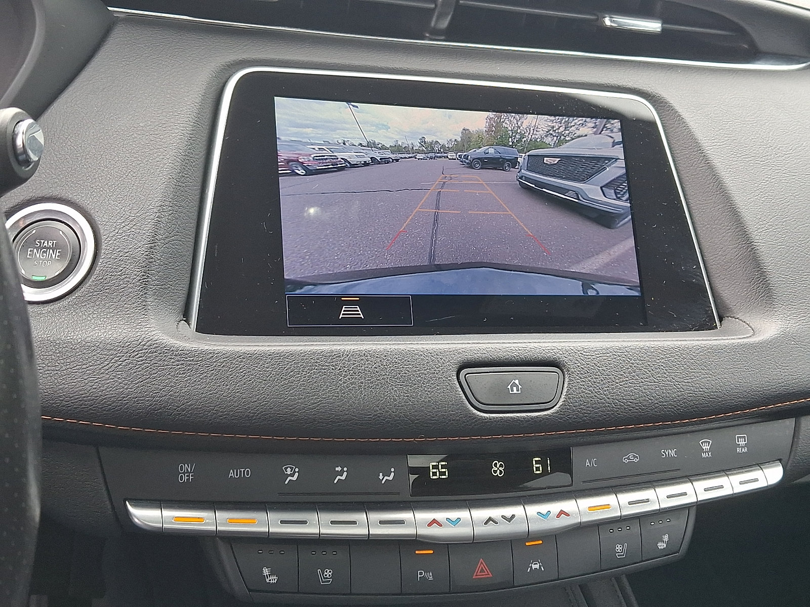 Certified 2023 Cadillac XT4 Sport AWD/4WD image 17