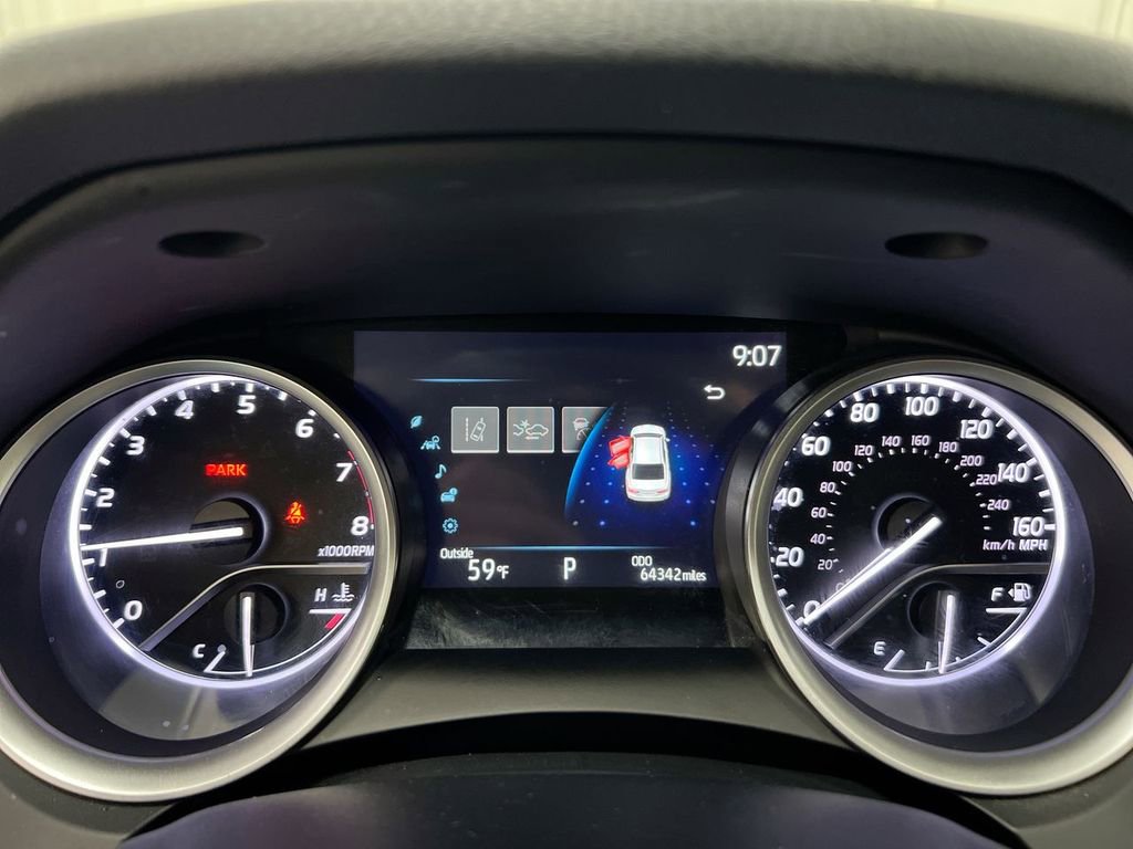 Used 2024 Toyota Camry XLE w/ Navigation Package image 12
