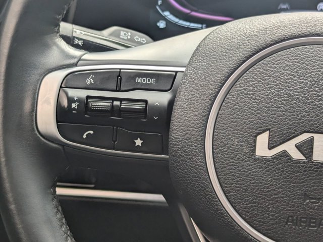 Certified 2025 Kia Sportage EX FWD image 18