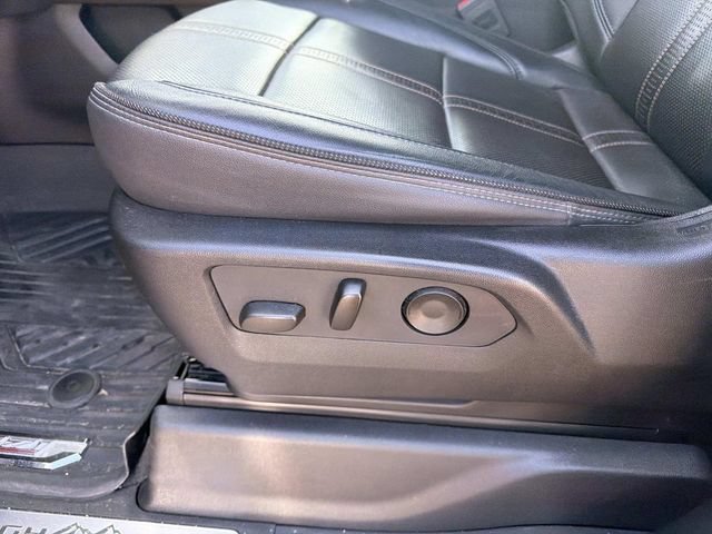 Used 2024 Chevrolet Silverado 2500 High Country w/ High Country Premium Package AWD/4WD image 22