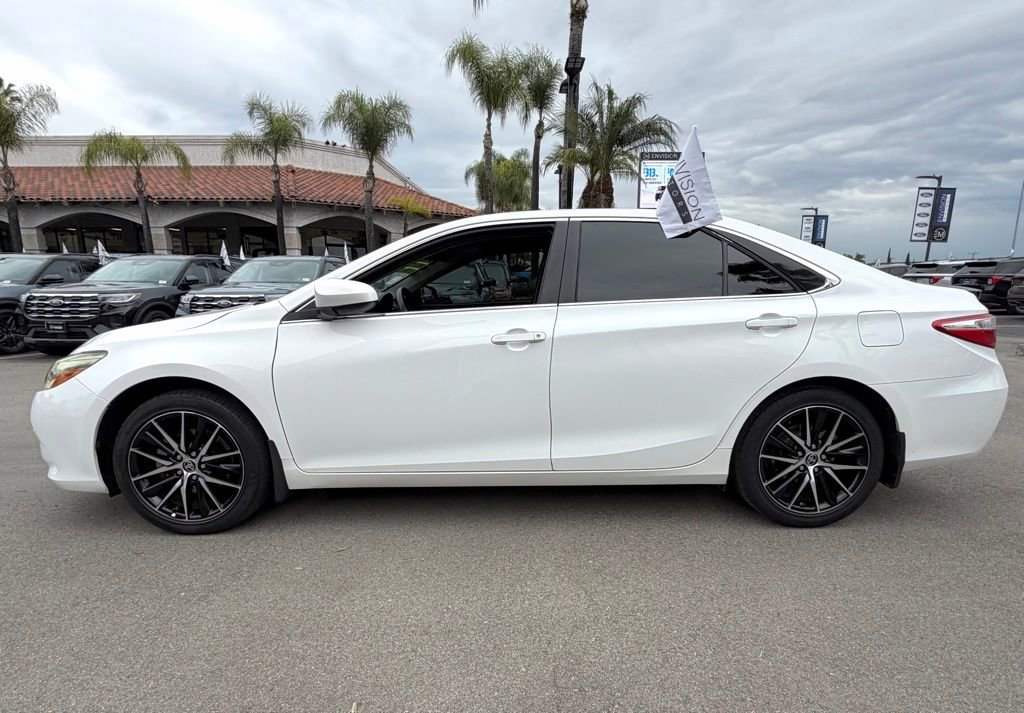 Used 2017 Toyota Camry LE image 6