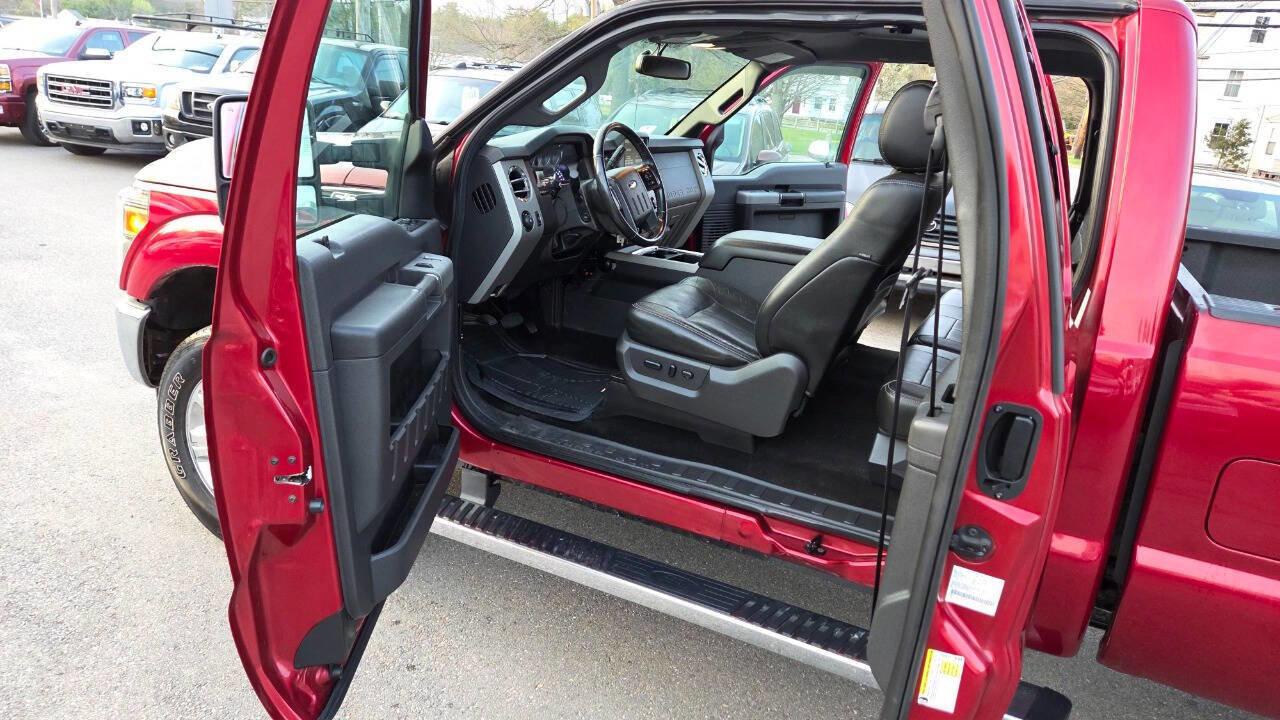 Used 2014 Ford F350 Lariat w/ Chrome Package image 27