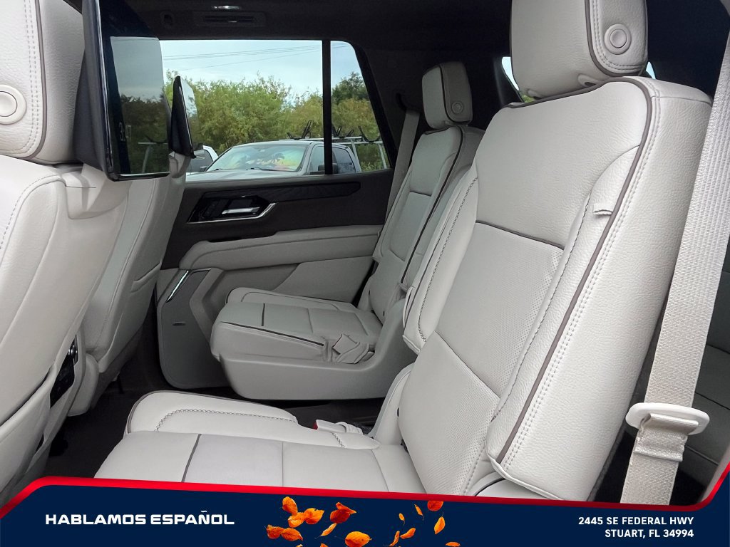 New 2027 GMC Yukon Denali w/ Denali Reserve Package AWD/4WD image 12