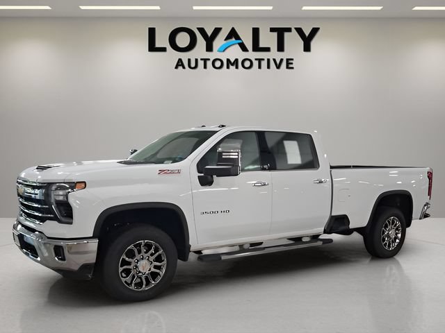 Used 2026 Chevrolet Silverado 3500 LTZ w/ LTZ Premium Package