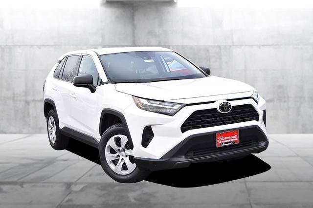 Used 2024 Toyota RAV4 LE image 2