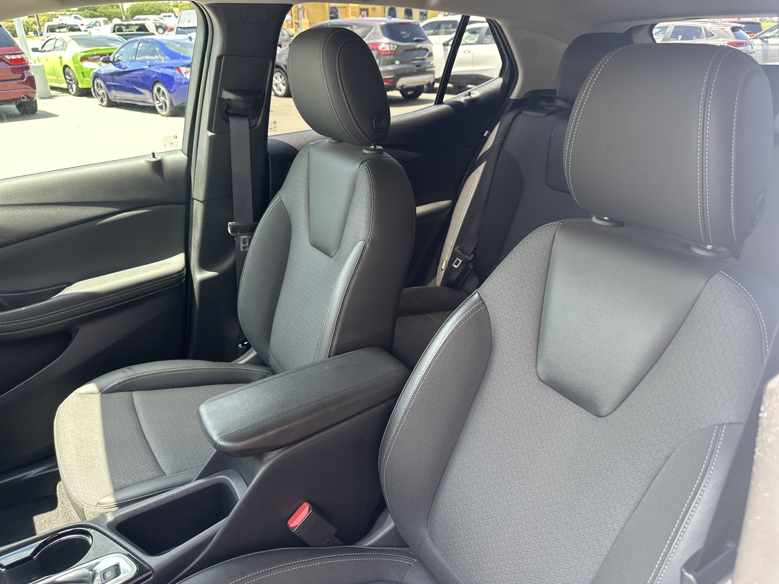 Used 2024 Buick Encore GX Preferred FWD image 17