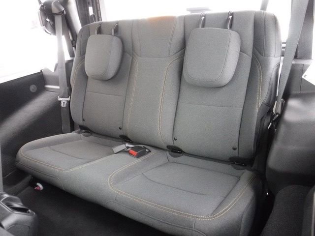 Used 2025 Jeep Wrangler Sport image 37