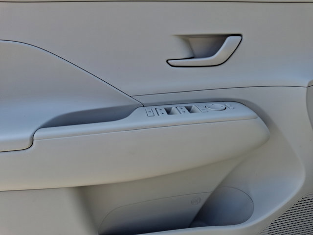 Certified 2024 Hyundai Kona SEL FWD image 12
