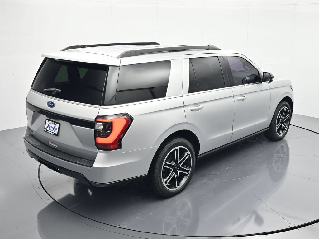 Used 2019 Ford Expedition Limited w/ Equipment Group 303A RWD image 34