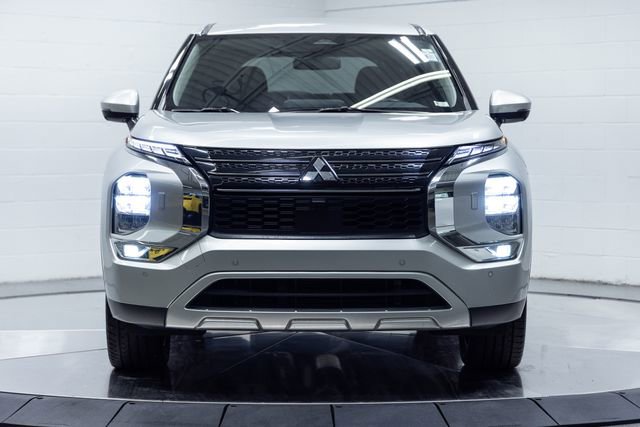 Used 2024 Mitsubishi Outlander image 5