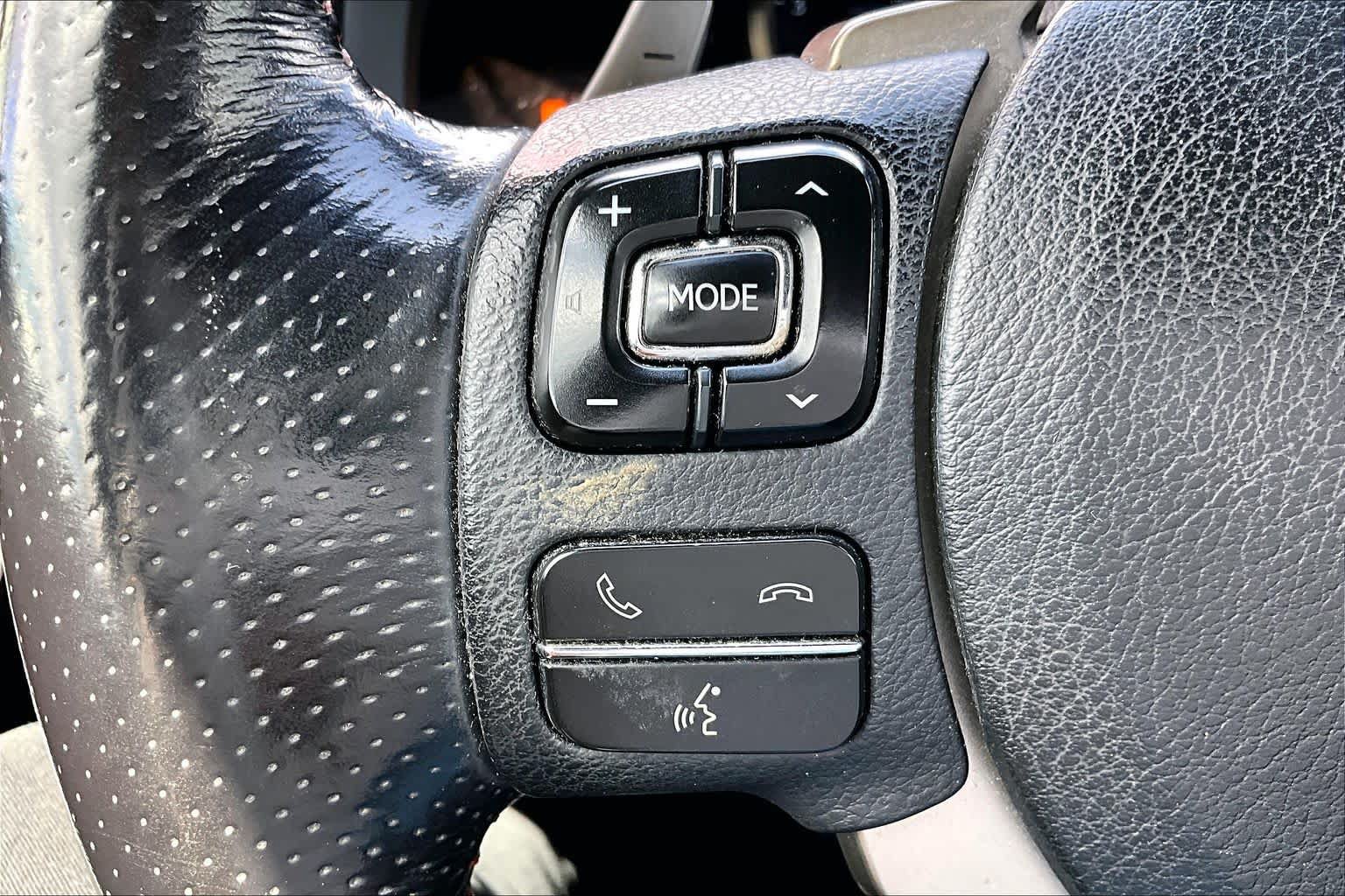 Used 2017 Lexus IS 200t F Sport w/ F Sport Package RWD image 24