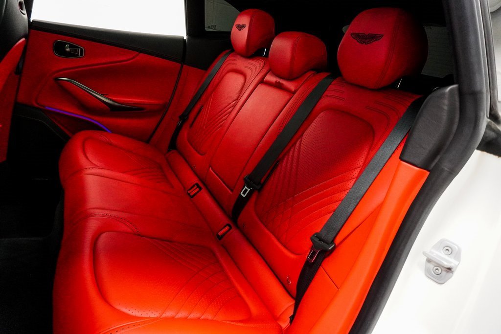 Used 2021 Aston Martin DBX image 21