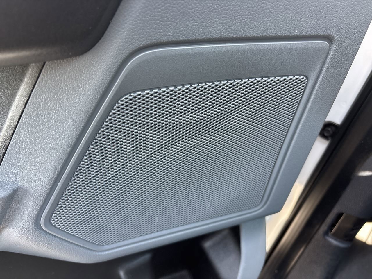 Used 2024 Ford F250 XLT w/ FX4 Off-Road Package image 17