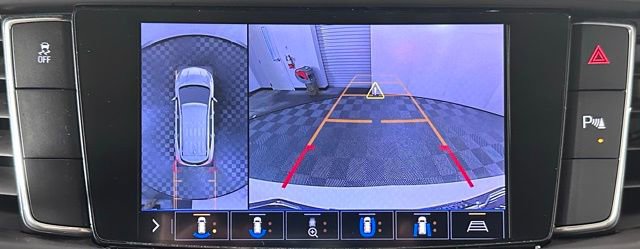 Used 2020 Buick Enclave Essence w/ Sound and Sites Package image 20