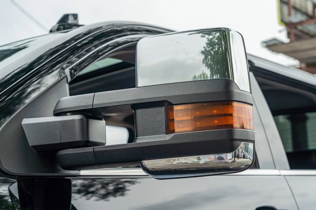 Used 2017 GMC Sierra 2500 Denali w/ Duramax Plus Package image 10