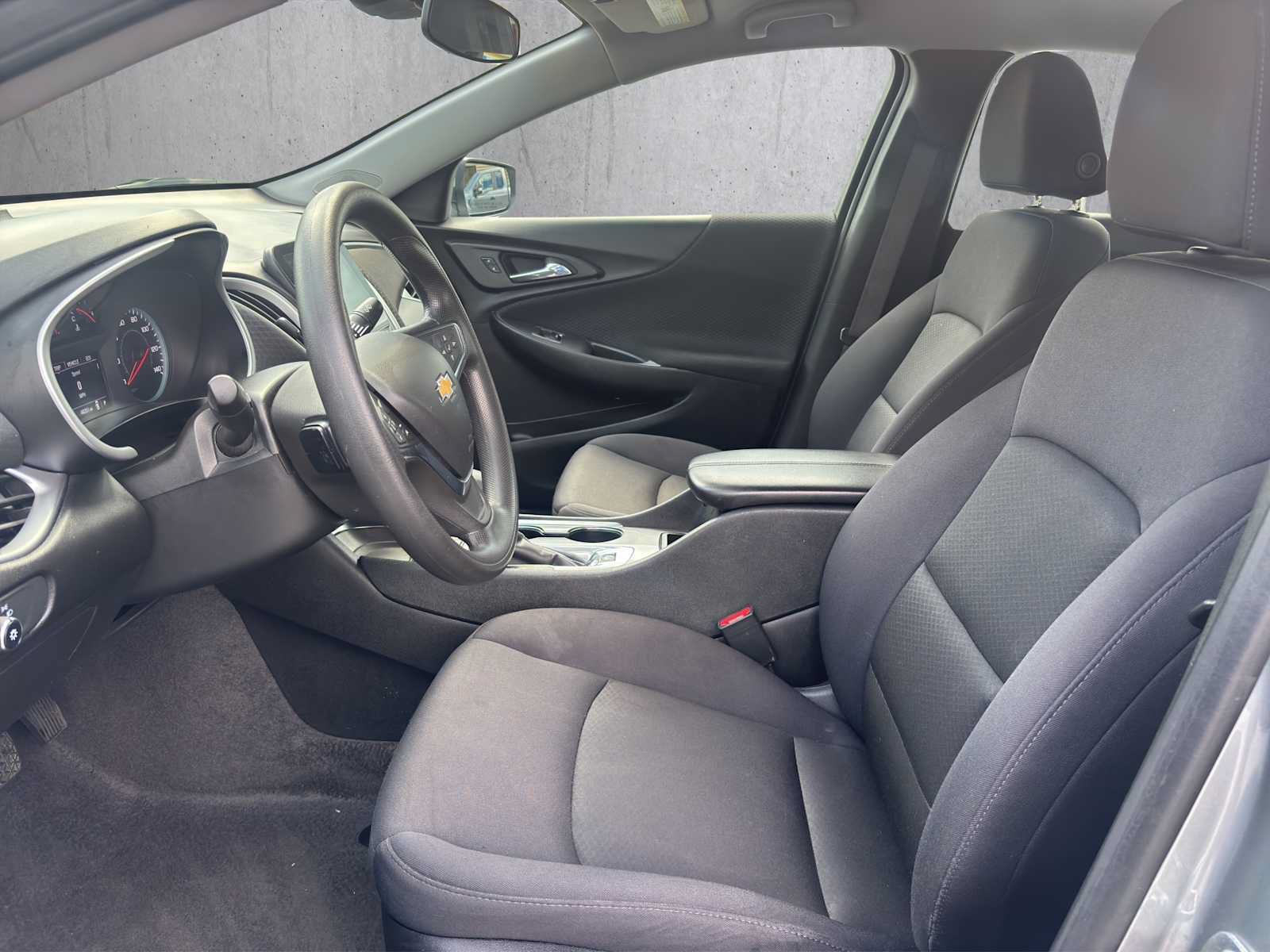 Used 2024 Chevrolet Malibu LT FWD image 10