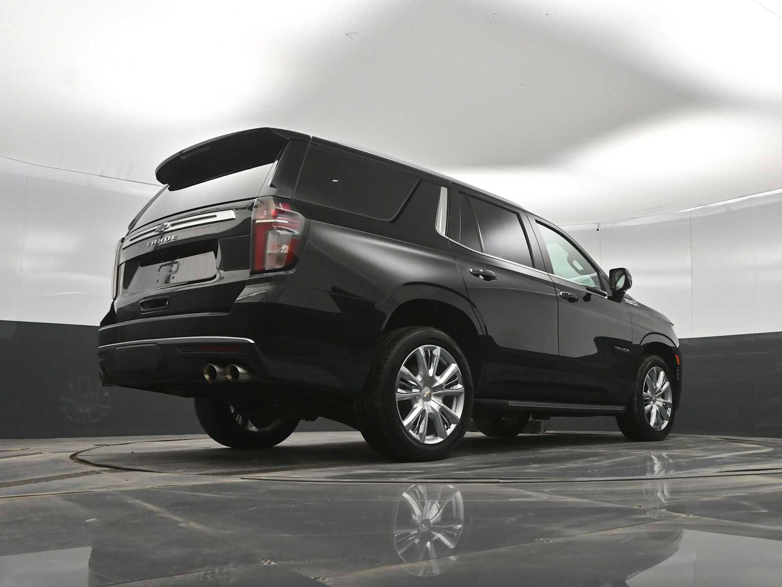 Used 2021 Chevrolet Tahoe High Country image 38