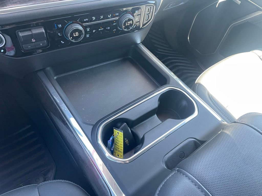 Used 2025 Chevrolet Silverado 2500 LTZ w/ LTZ Convenience Package image 18
