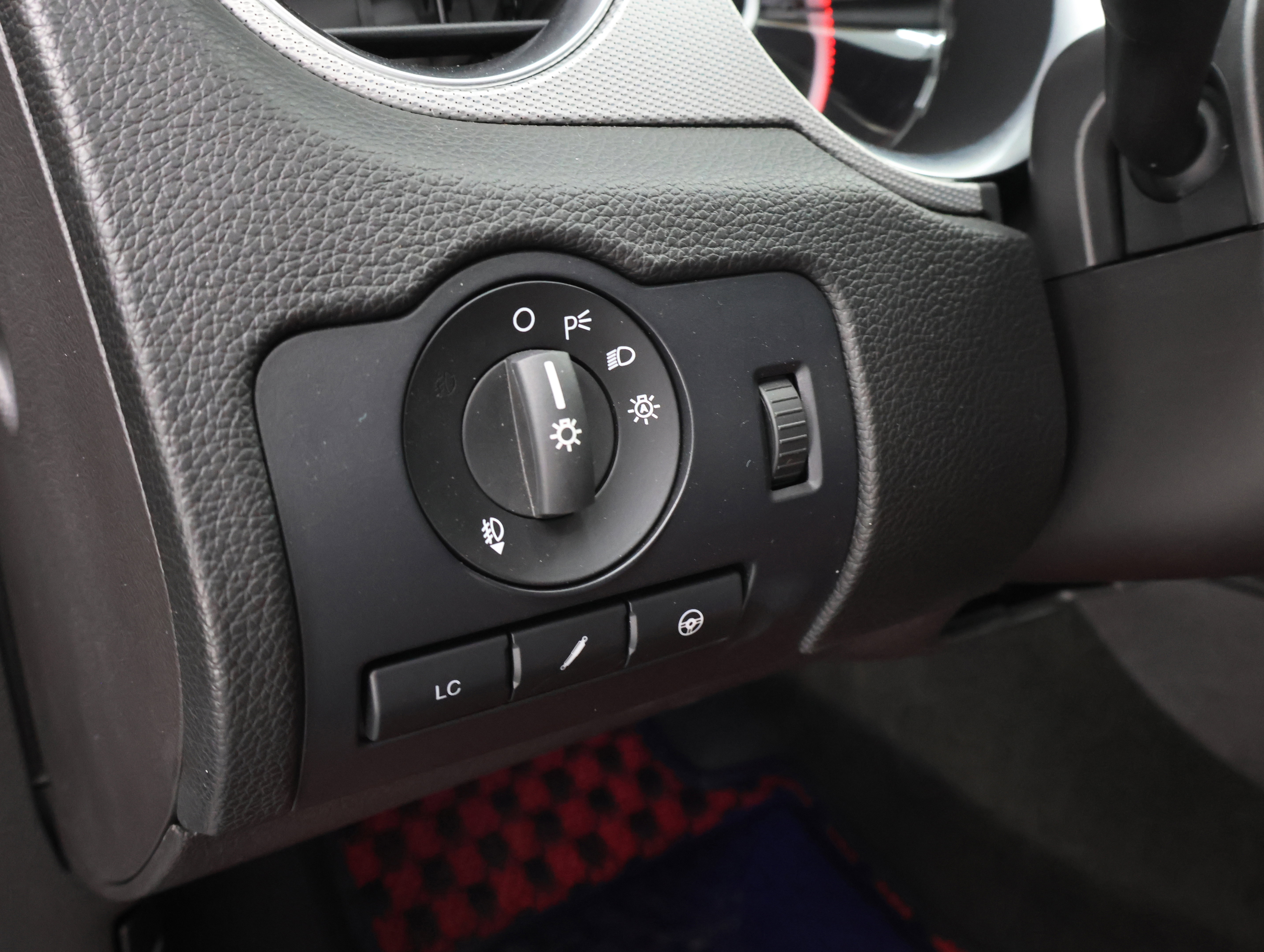 Used 2013 Ford Mustang Shelby GT500 RWD image 40