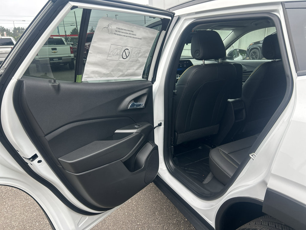 New 2026 Chevrolet Trax ACTIV FWD image 28