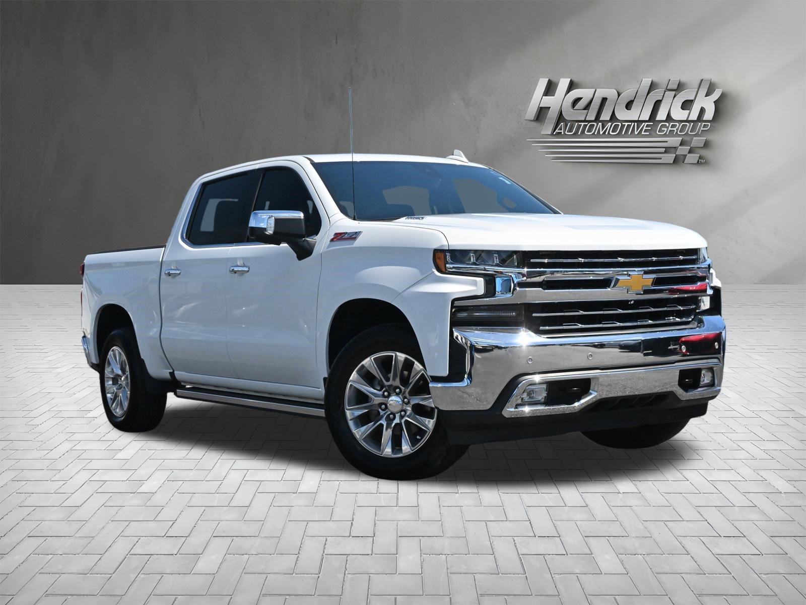 Used 2022 Chevrolet Silverado 1500 LTZ w/ LTZ Premium Package AWD/4WD image 2