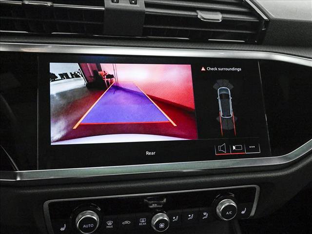 Certified 2025 Audi Q3 2.0T Premium w/ Convenience Package image 14