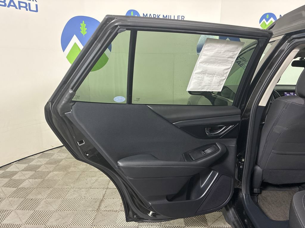 Used 2021 Subaru Outback Premium AWD/4WD image 28