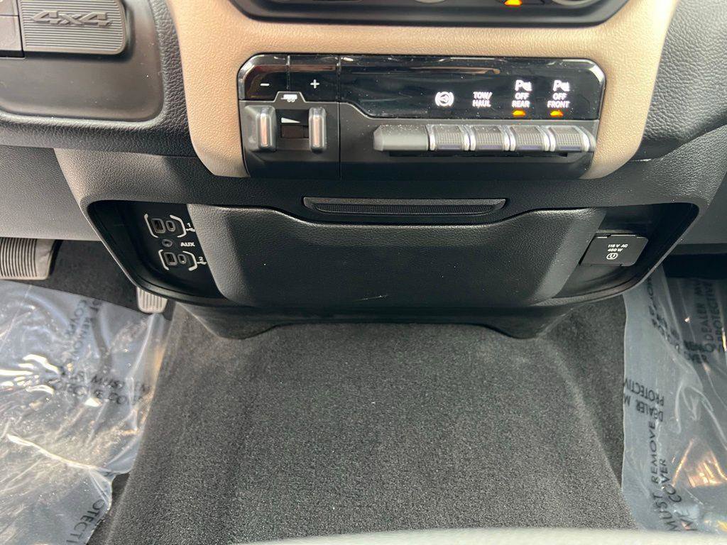 Used 2022 RAM 2500 Laramie image 31