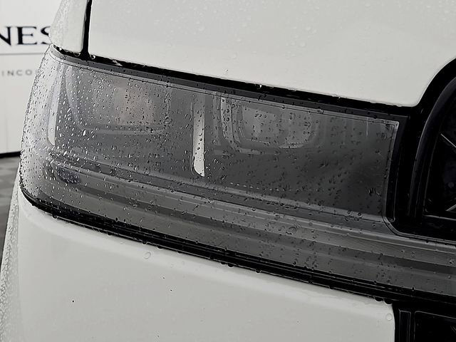 Used 2025 Lincoln Navigator Black Label image 10