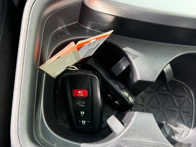 Used 2019 Toyota RAV4 XLE w/ Convenience Package image 30