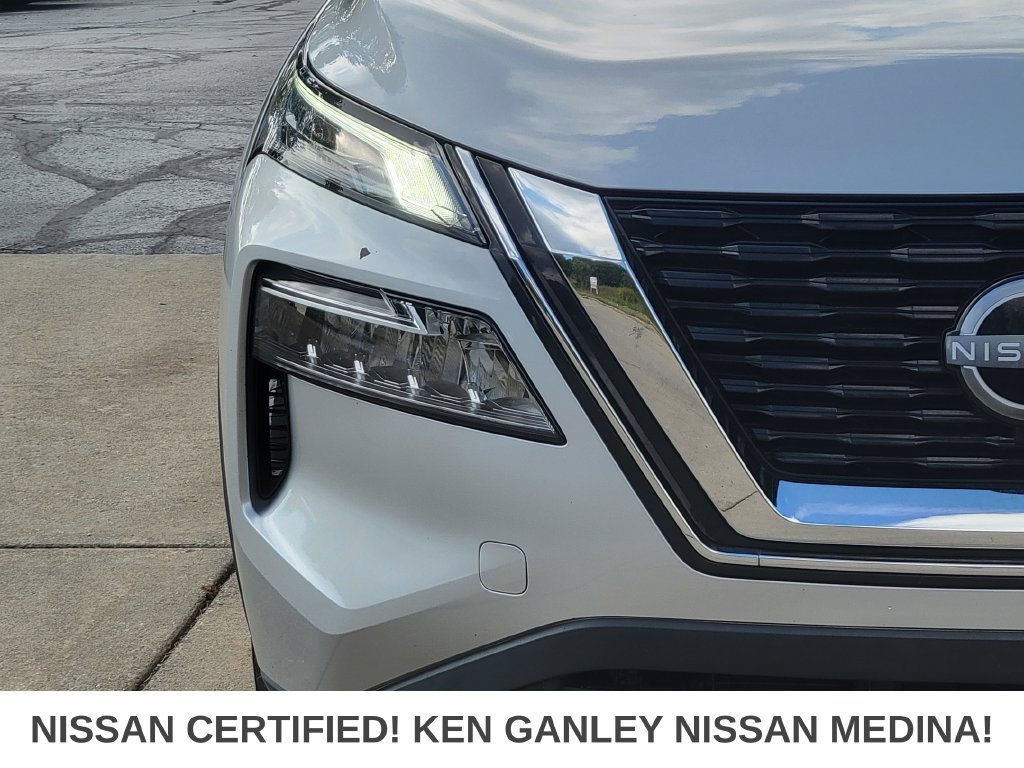 Certified 2023 Nissan Rogue SV w/ SV Premium B Package AWD/4WD image 9