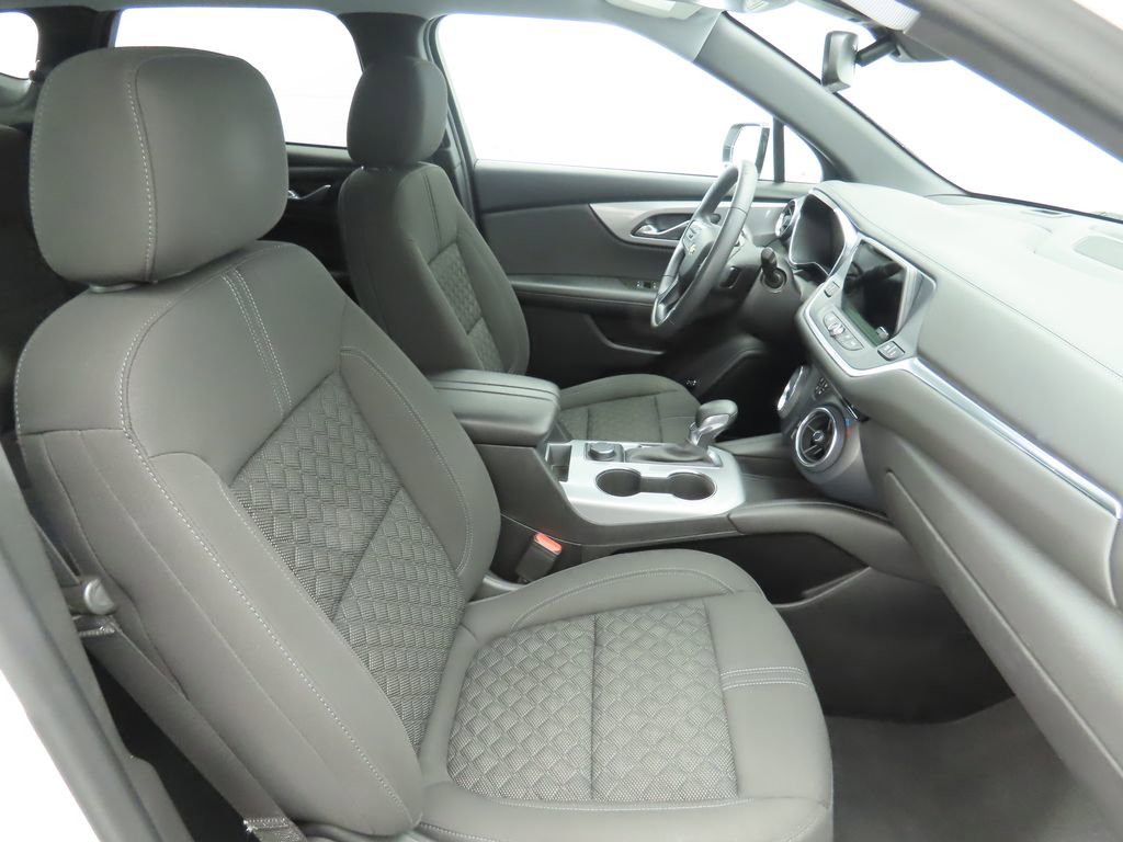 Used 2022 Chevrolet Blazer LT FWD image 18