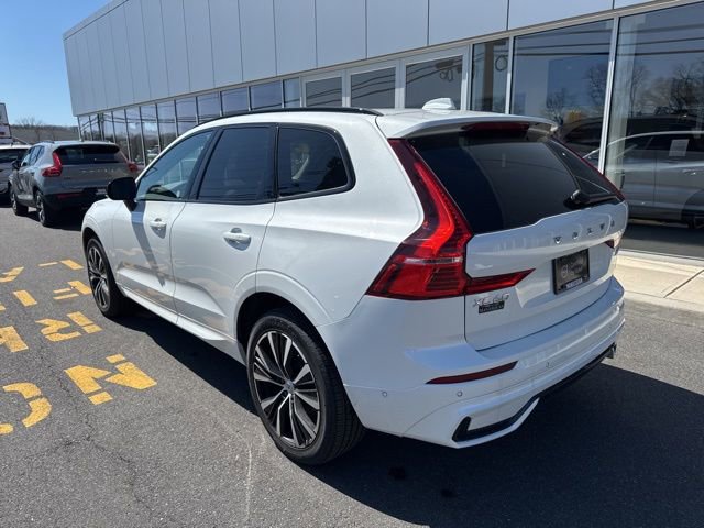 Certified 2025 Volvo XC60 B5 Plus image 3