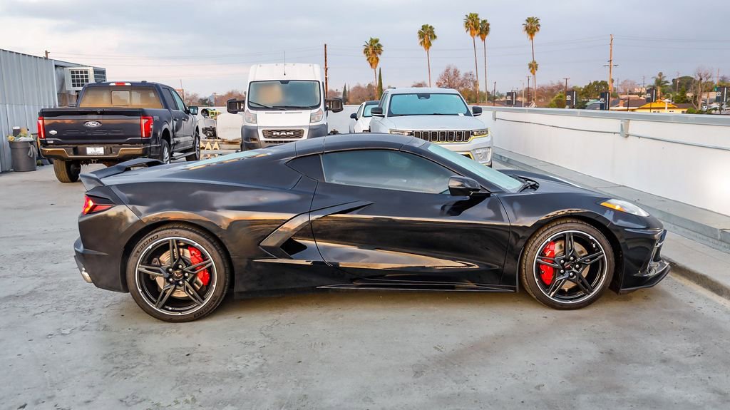 Used 2021 Chevrolet Corvette Stingray Premium Cpe w/ Z51 Performance Package image 13
