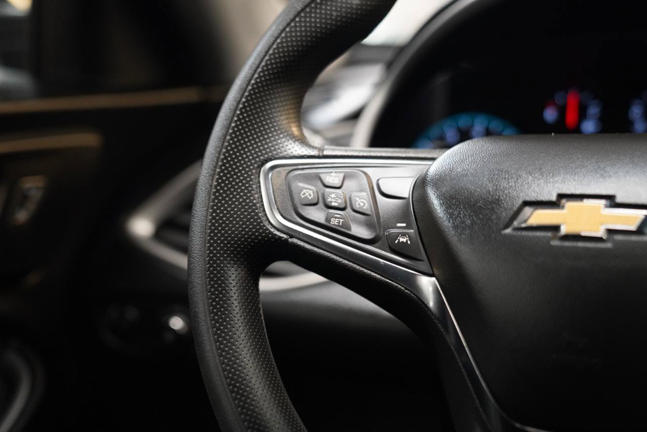Used 2023 Chevrolet Malibu LT FWD image 34