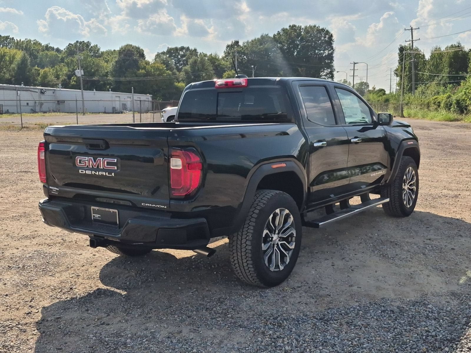 New 2026 GMC Canyon Denali AWD/4WD image 6