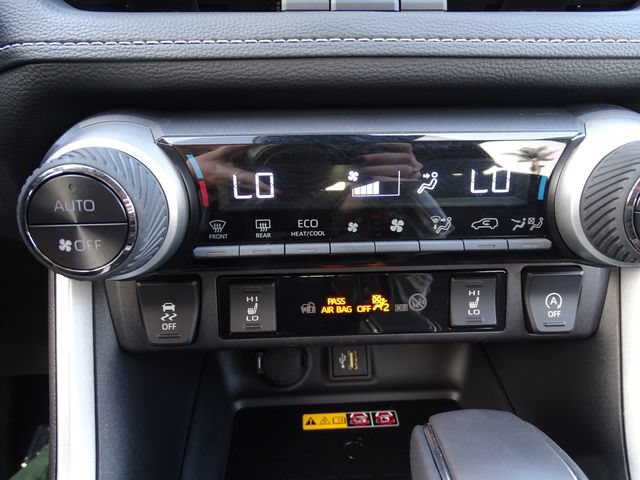 Used 2025 Toyota RAV4 XLE Premium AWD/4WD image 12