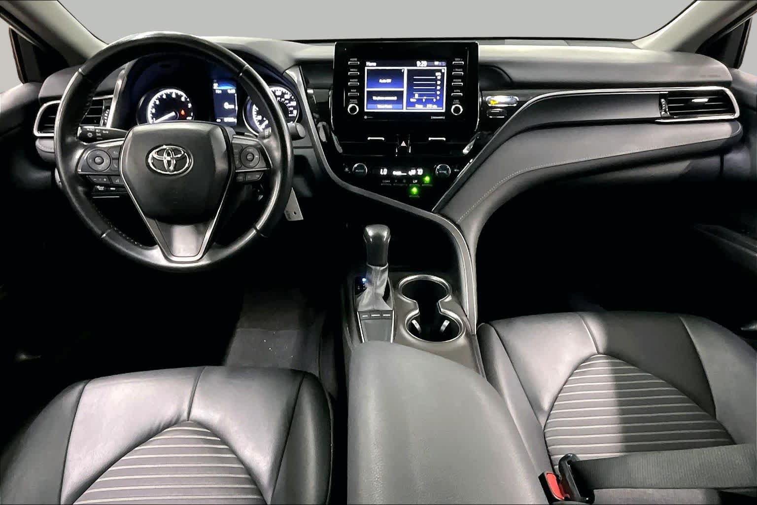 Used 2024 Toyota Camry SE FWD image 15