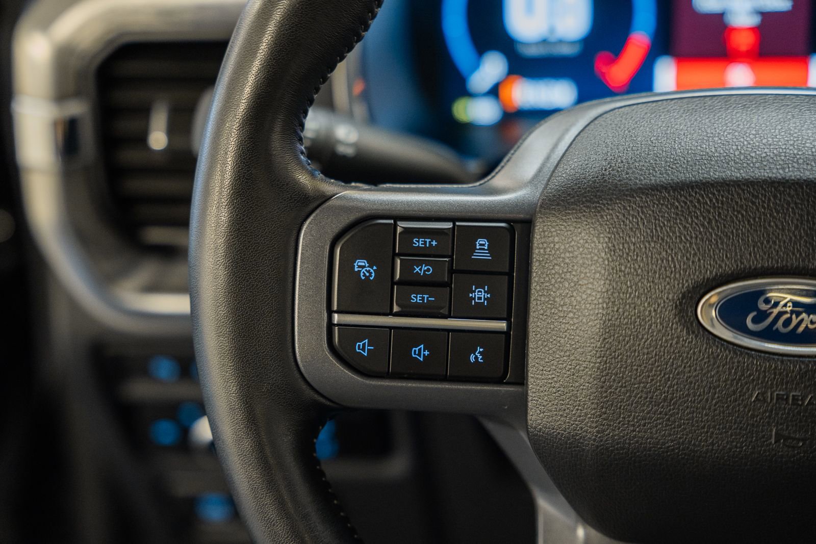 Certified 2023 Ford F150 Lariat w/ Equipment Group 502A High image 37