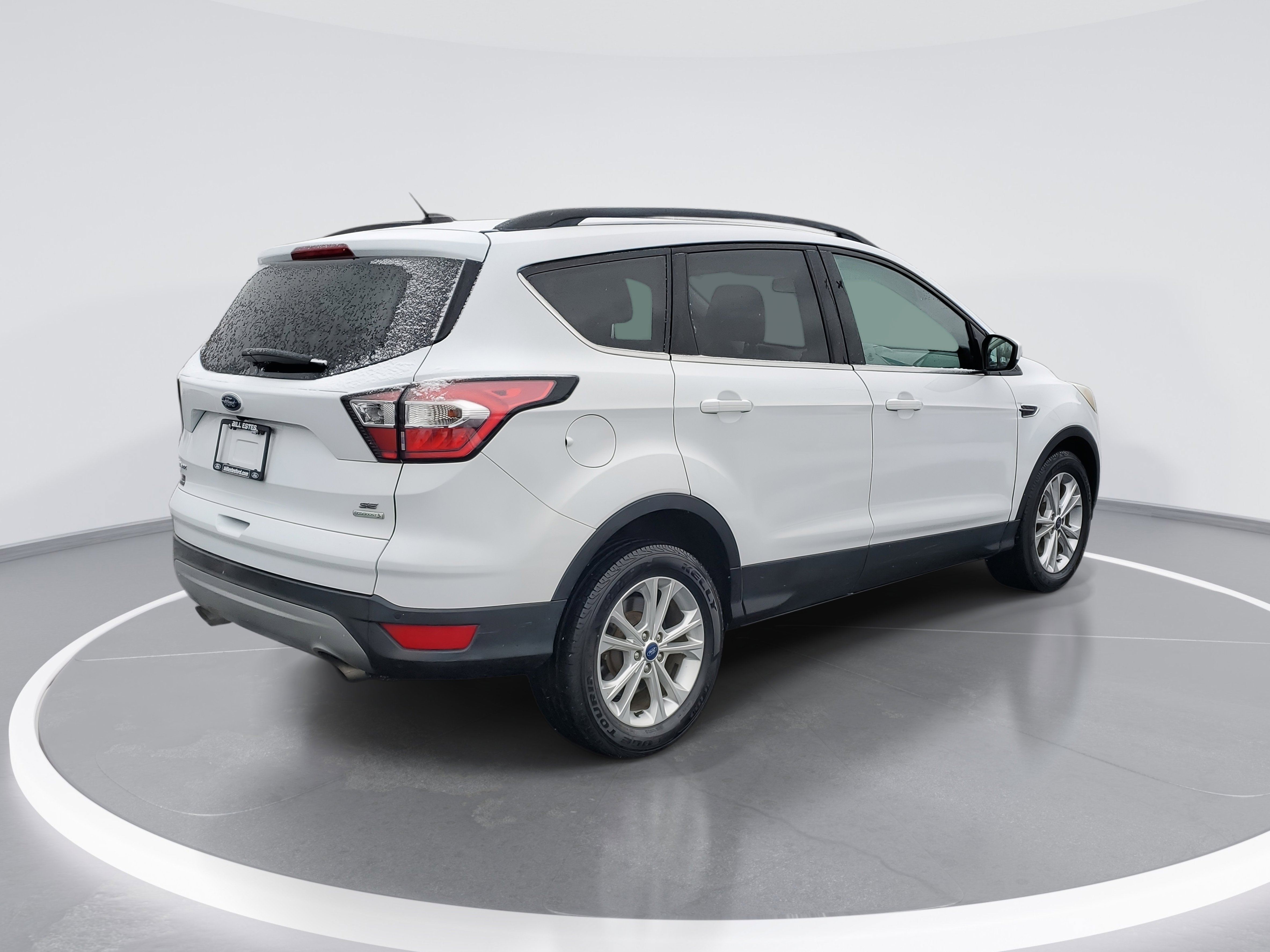 Used 2017 Ford Escape SE w/ SE Leather Comfort Package image 4