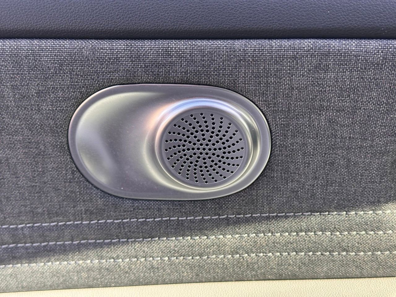 Certified 2025 Hyundai Elantra Limited image 22