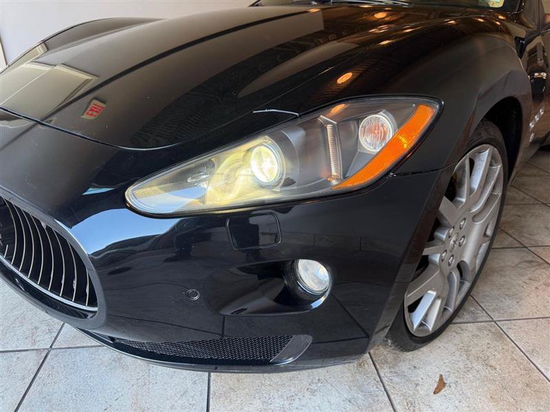 Used 2010 Maserati GranTurismo Convertible RWD image 18