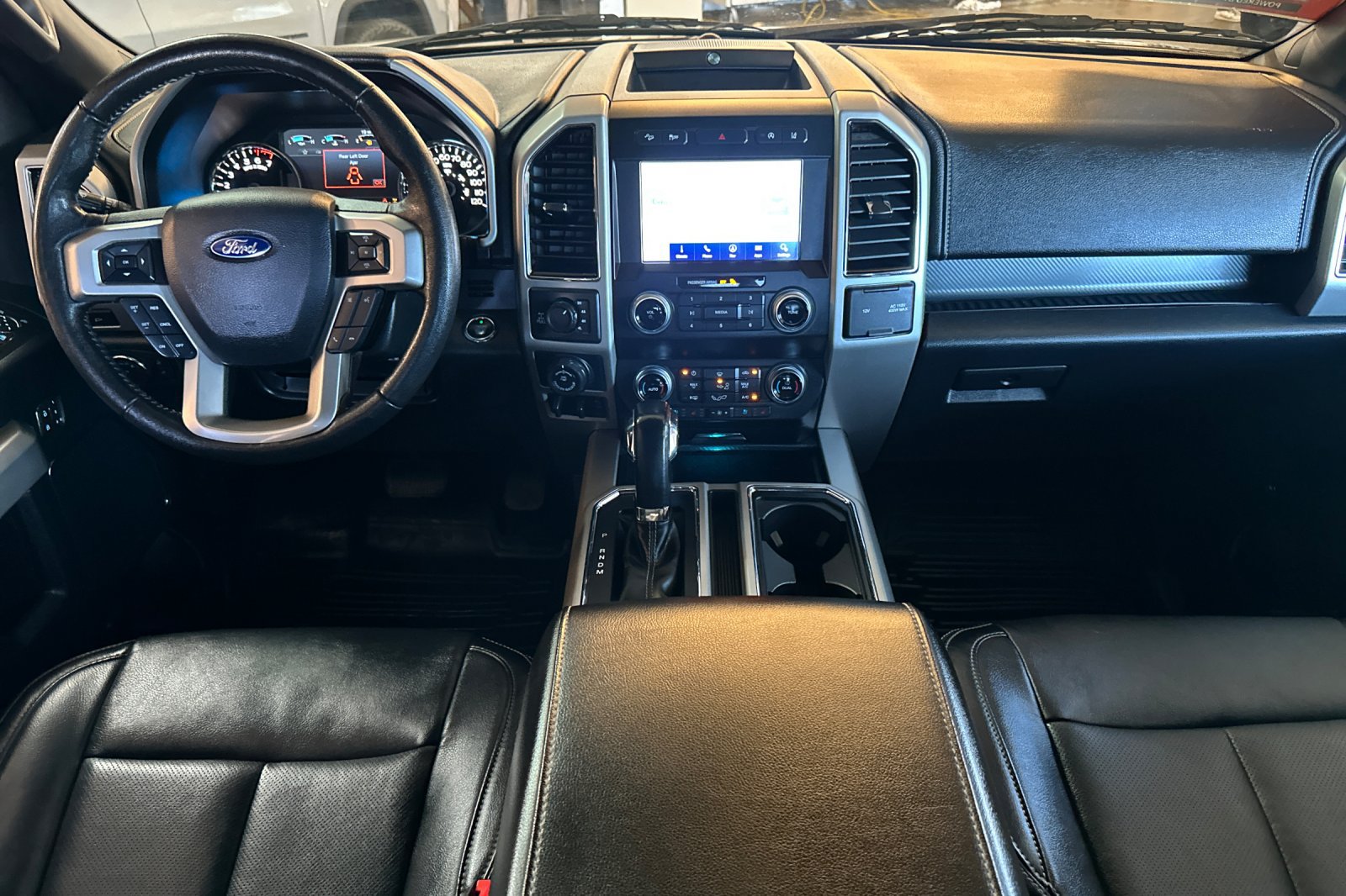 Used 2020 Ford F150 Lariat w/ Equipment Group 502A Luxury AWD/4WD image 13