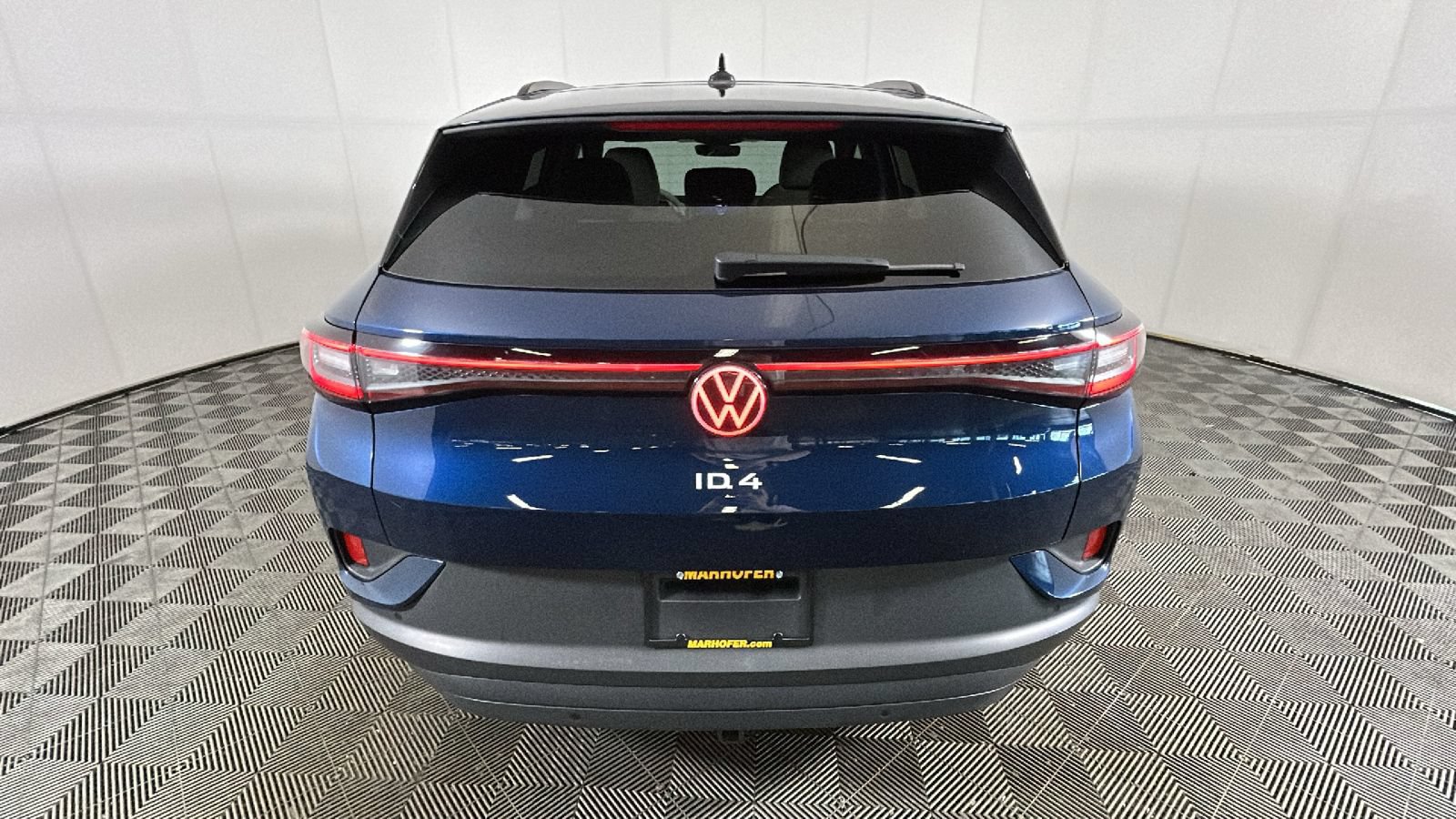 Used 2023 Volkswagen ID.4 Pro S AWD/4WD image 3