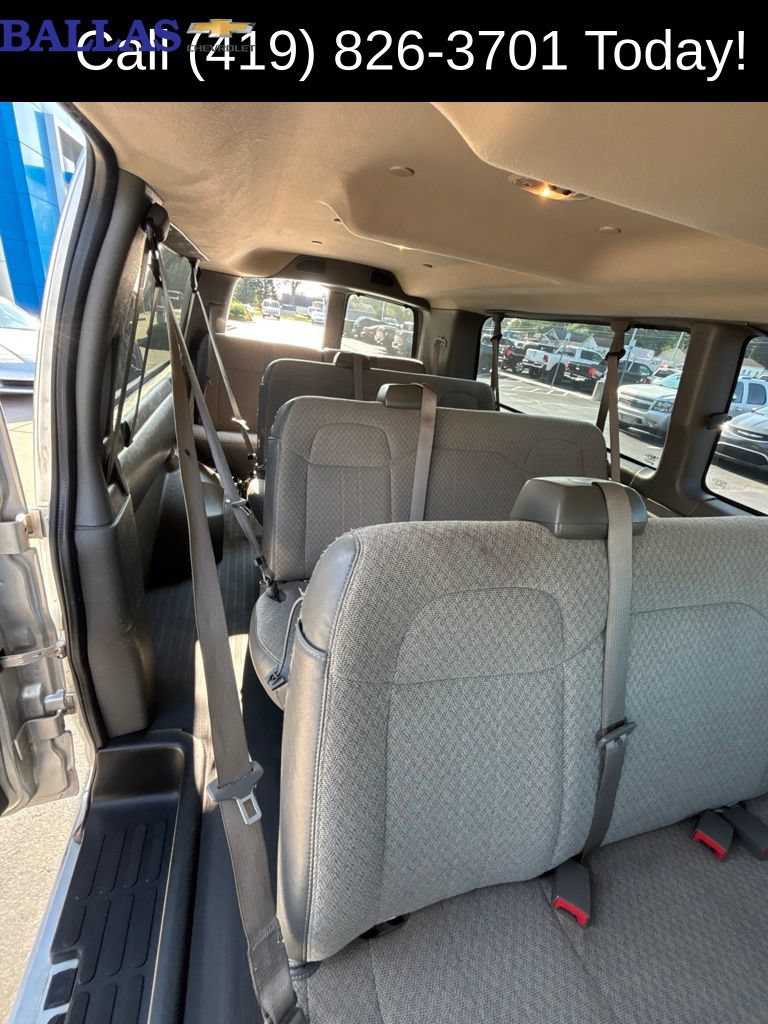 Used 2020 Chevrolet Express 3500 LS RWD image 8
