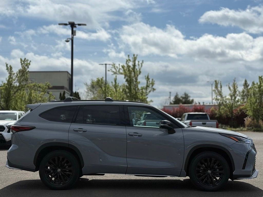 Certified 2025 Toyota Highlander XSE image 6